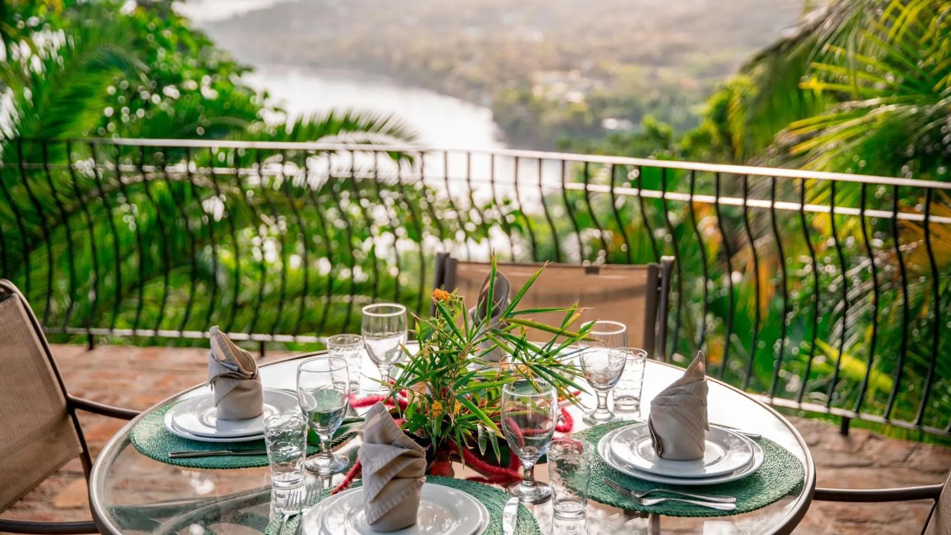 Bambu Villa Hopewell 0*,  Jamaica